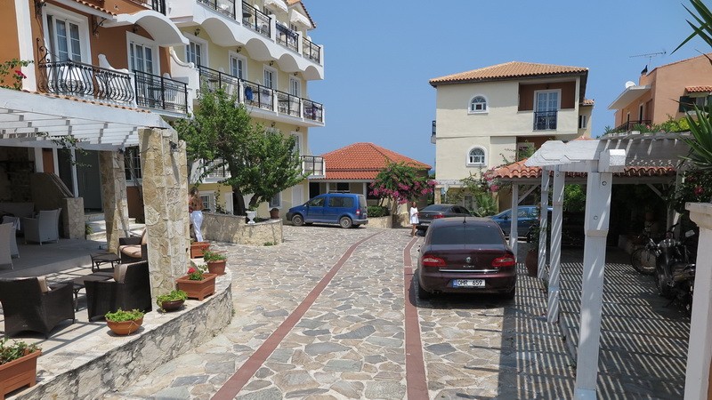 Hotel LOCANDA (Argassi, Zakynthos, Griechenland) - ein Foto und ein Video des Hotels