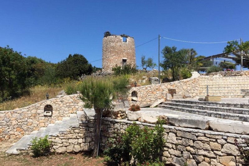 Griechenland, Insel Zakynthos, restaurant «The Old Windmill» - Blick auf den Turm vom Restaurant