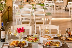Restaurant To Petrino Gastronomia near Makris Gialos Beach (Zakynthos Island, Greece)